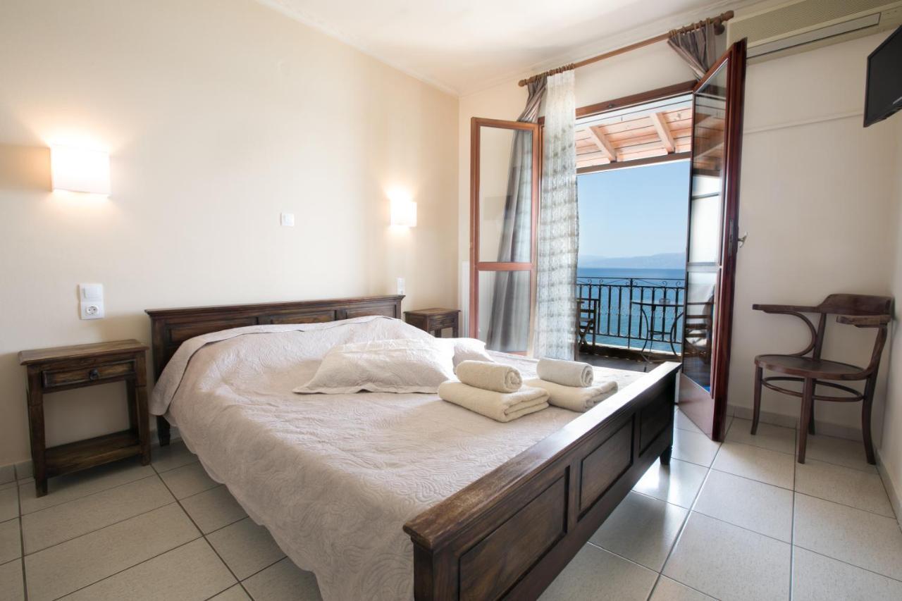 Saga Pension Gythio Exterior foto