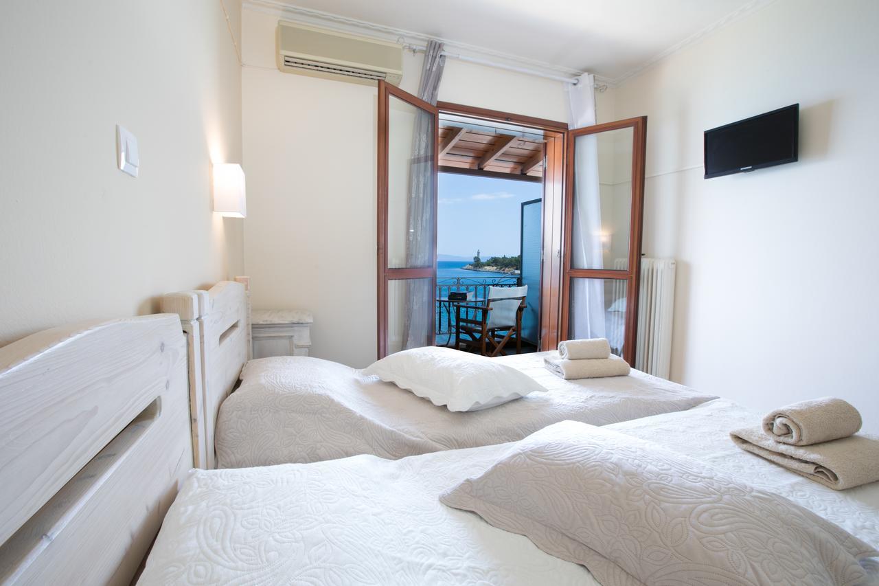 Saga Pension Gythio Exterior foto
