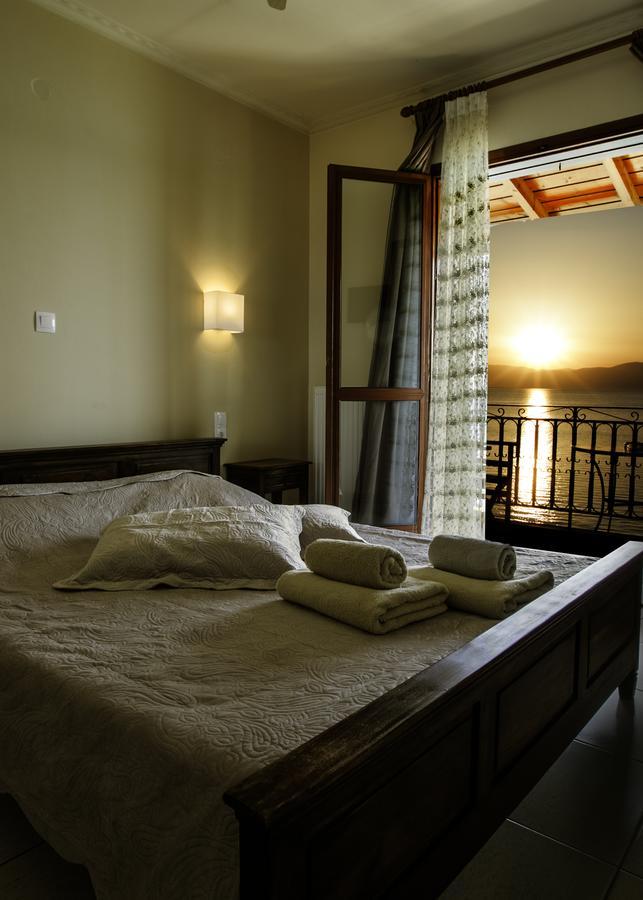 Saga Pension Gythio Exterior foto